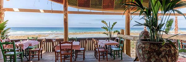 Pizzeria en los caños de meca, playa de Zahora